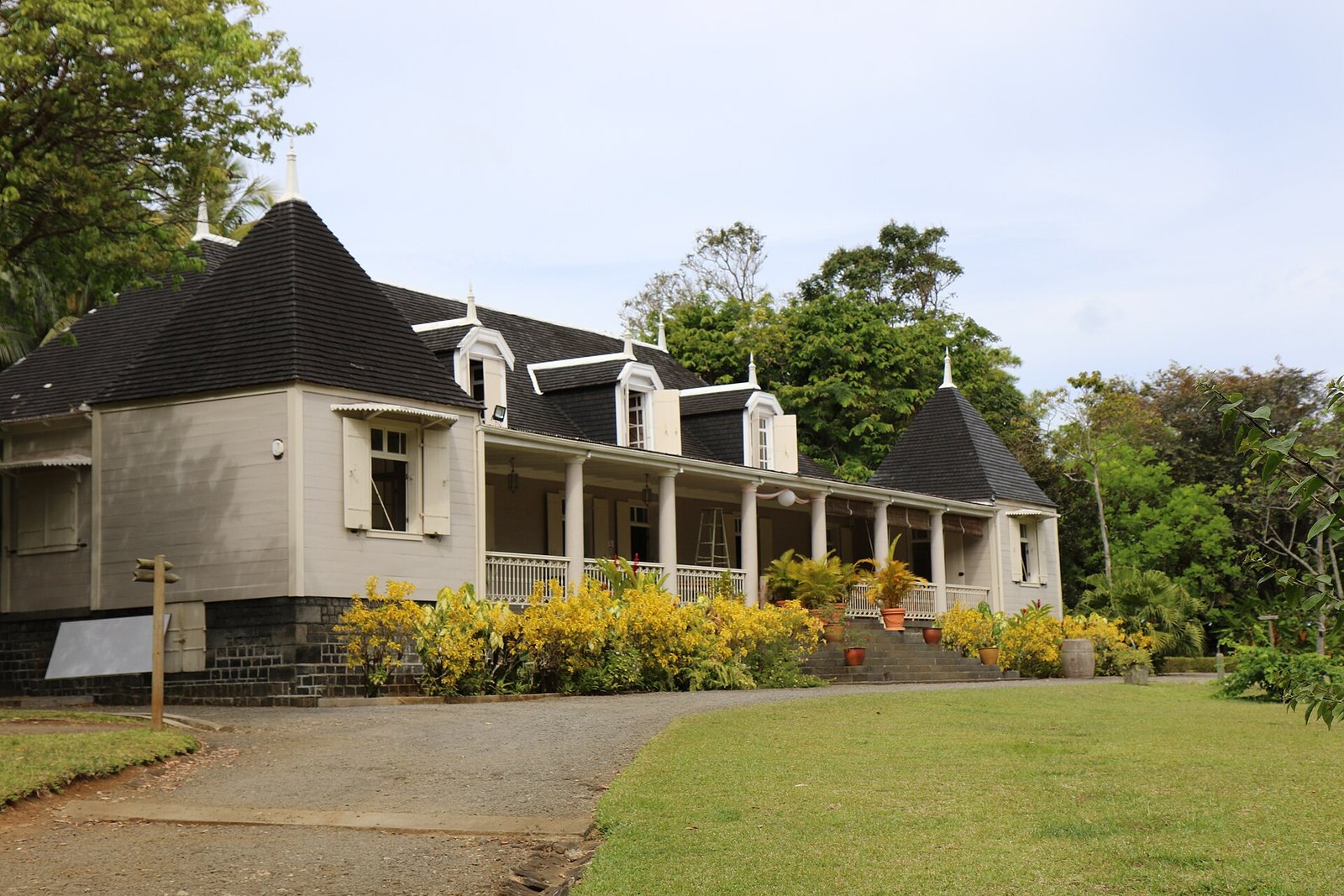 Das Kolonialhaus im Domaine de Saint Aubin