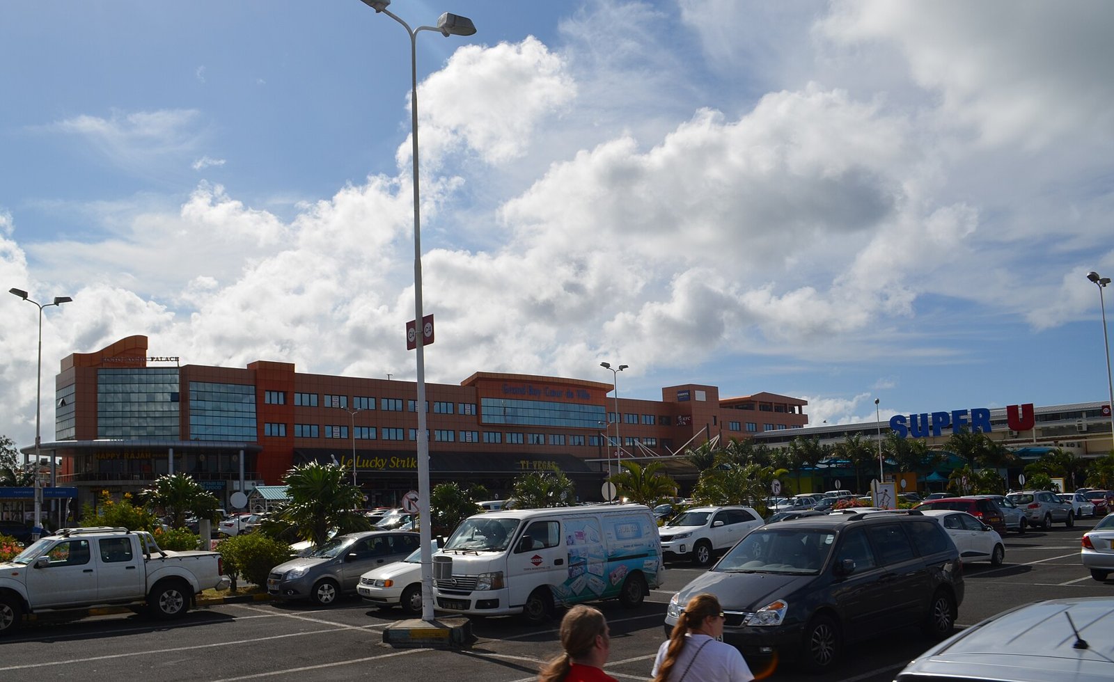 Der Hypermarkt Super U in Grand Baie