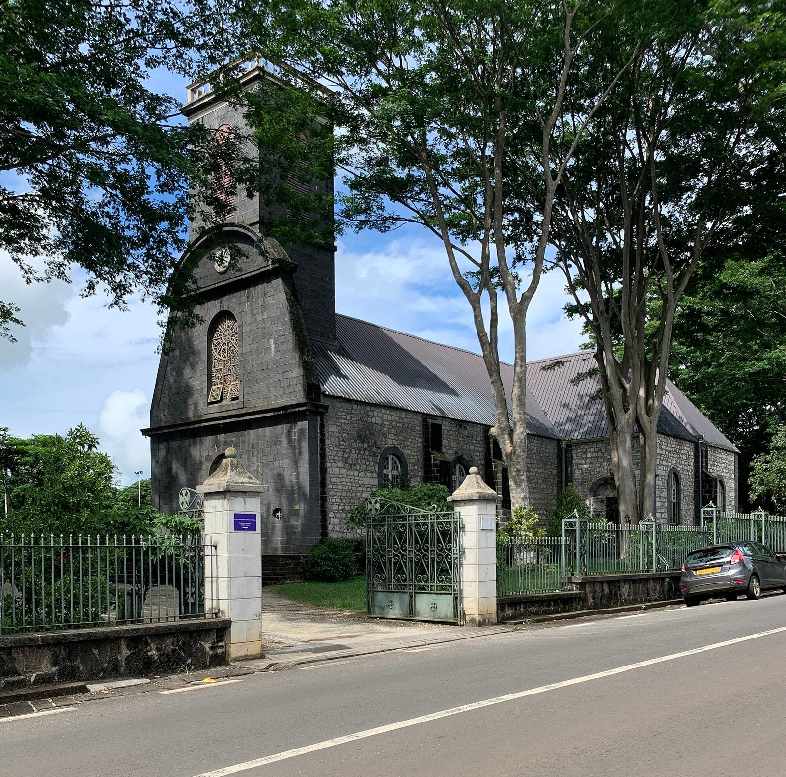 Die Kirche St. François d'Assisi in Pamplemousses