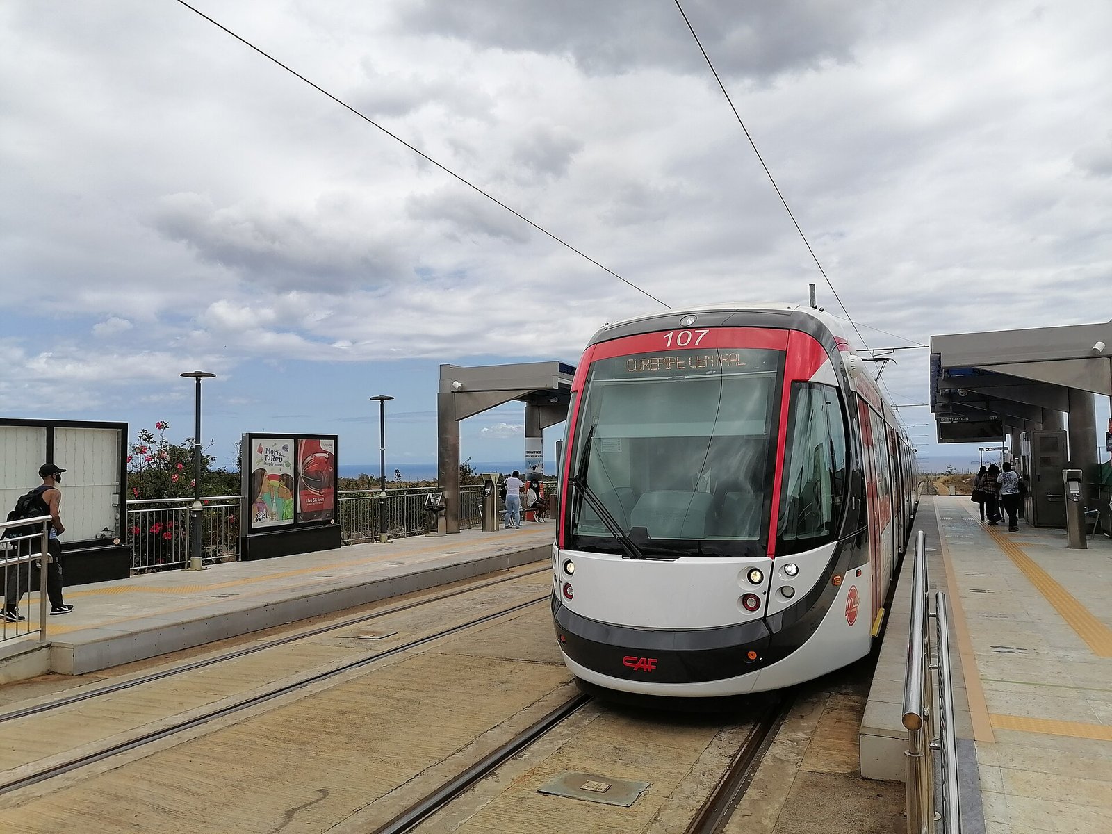 Die Stadtbahn Metro Express an der Station Barkly
