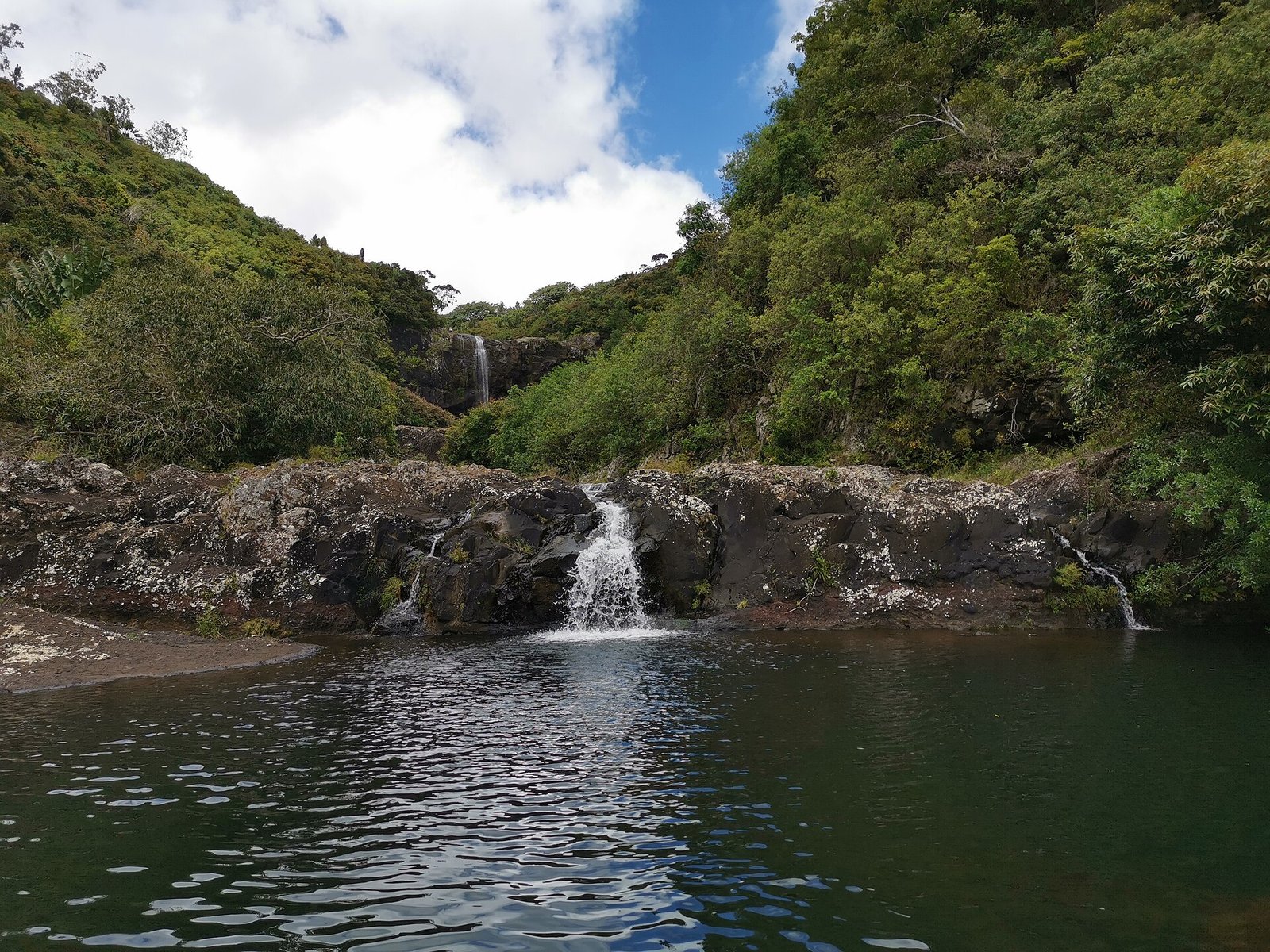 Kaskade mit Becken an den Tamarind Falls